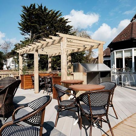 Bear Of Burton Hotel ไครสต์เชิร์ช ภายนอก รูปภาพ