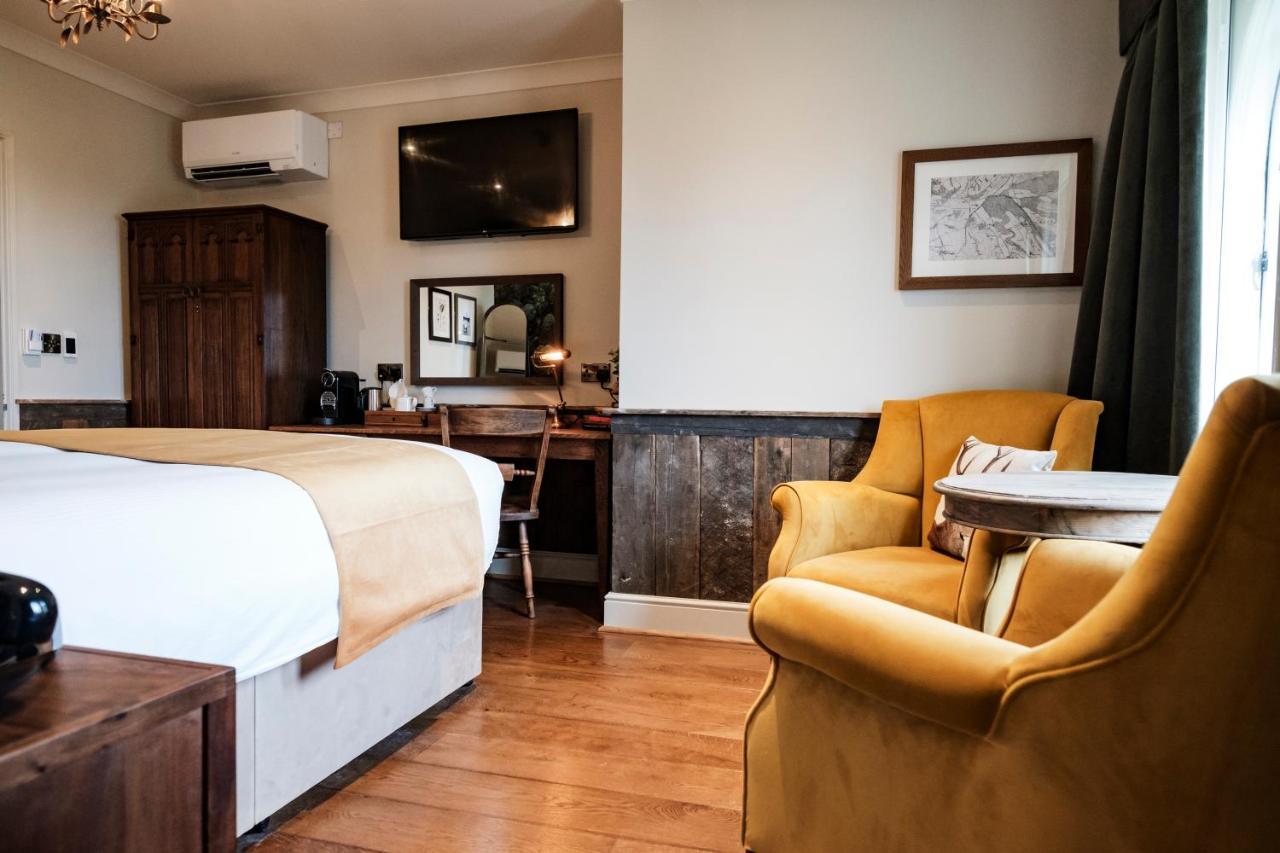 Bear Of Burton Hotel ไครสต์เชิร์ช ภายนอก รูปภาพ