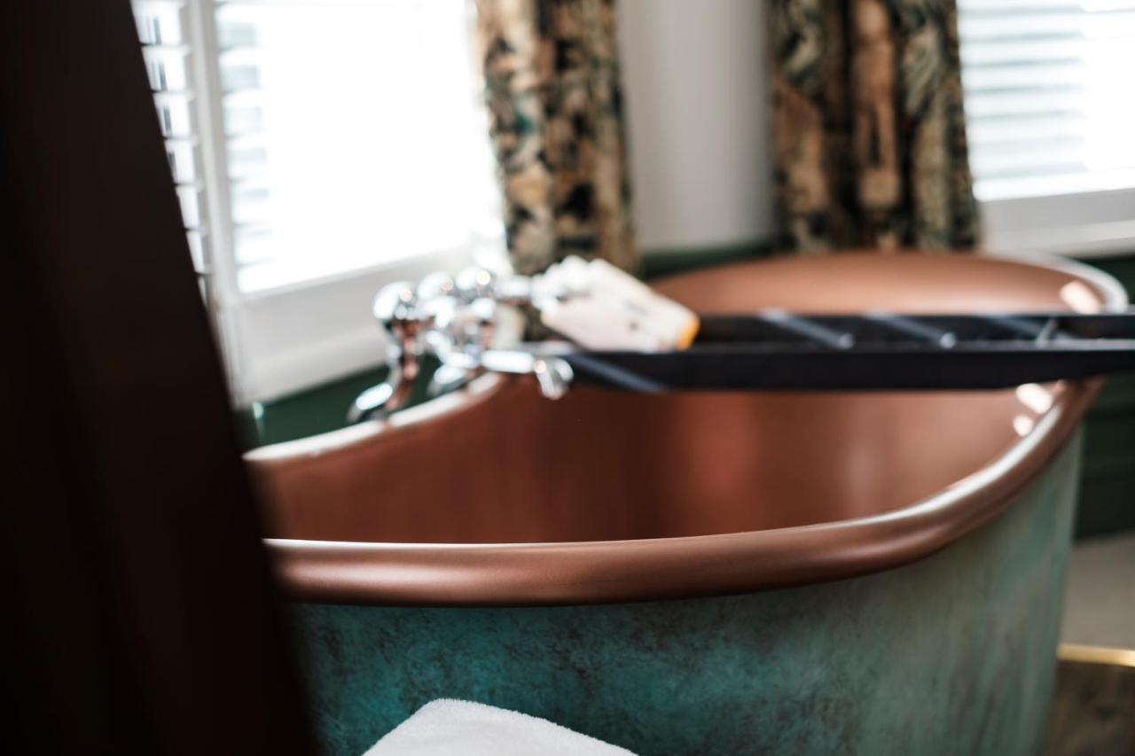 Bear Of Burton Hotel ไครสต์เชิร์ช ภายนอก รูปภาพ